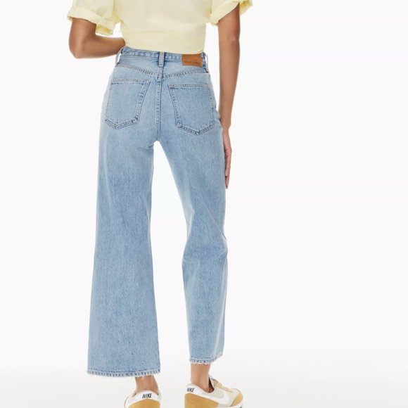 Aritzia Jeans/lululemon Shorts - Picture 4 of 11